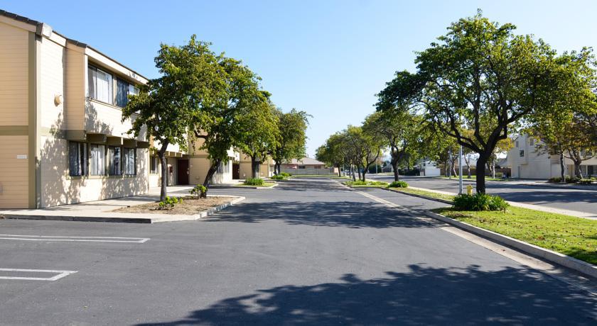 לומפוק Inn At Highway 1 מראה חיצוני תמונה